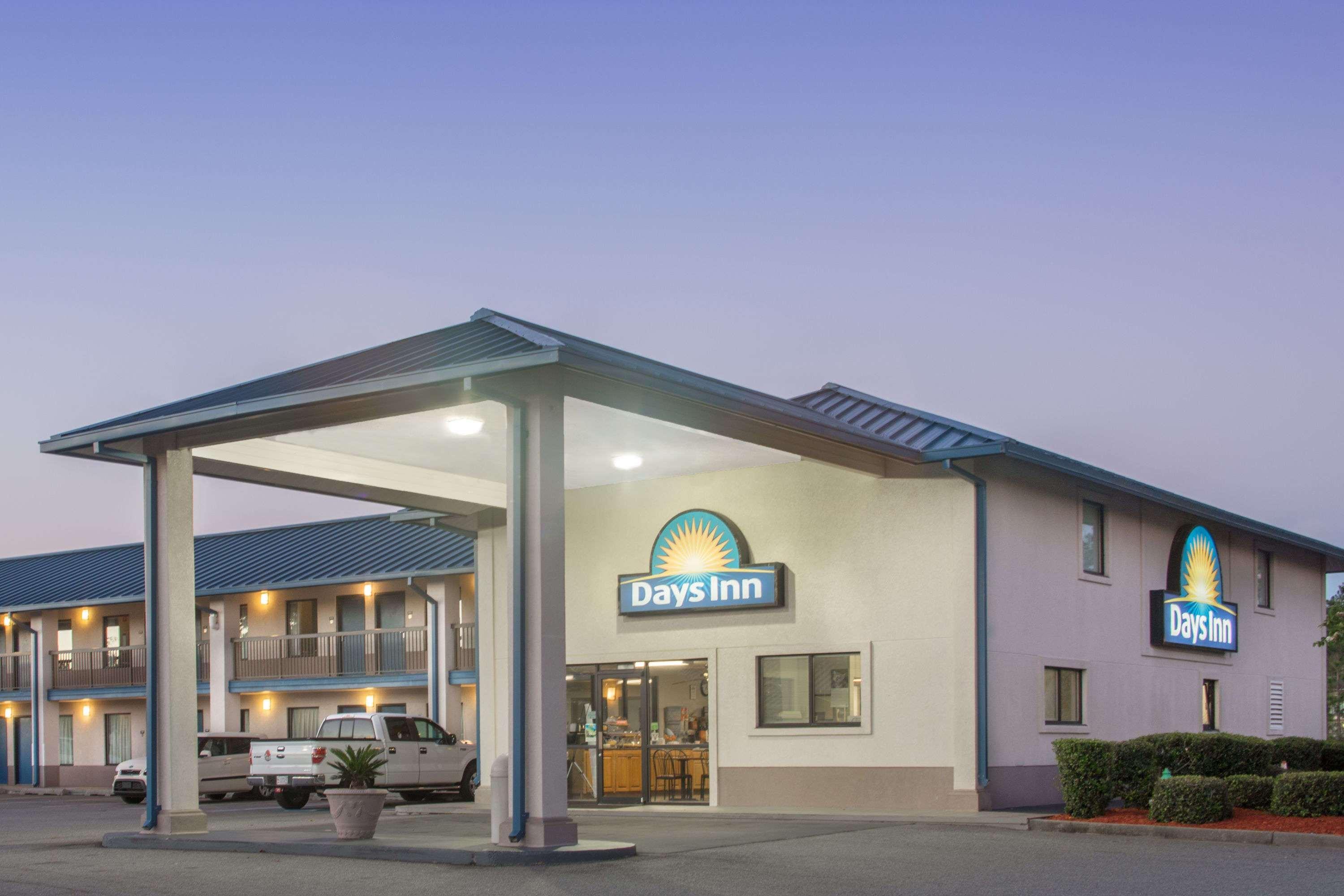 Days Inn By Wyndham Valdosta I-75 Eksteriør billede